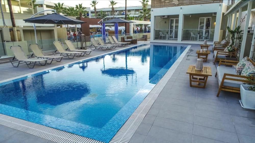Adorno Di Zante Aparthotel Lithakia  Екстериор снимка